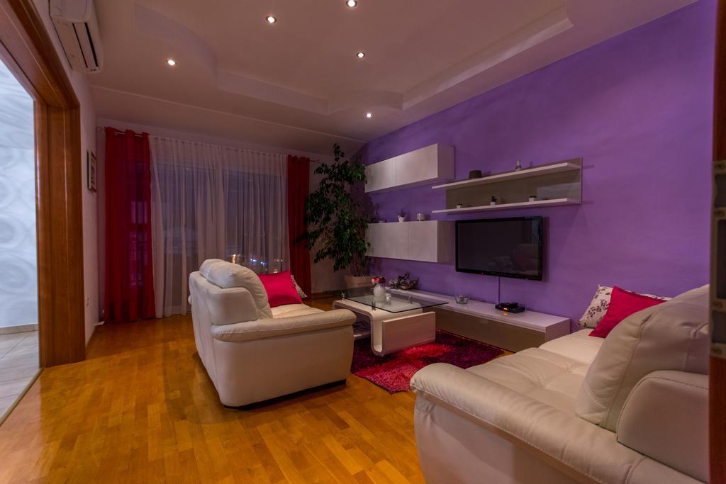 Apartments Barba Трогир Екстериор снимка
