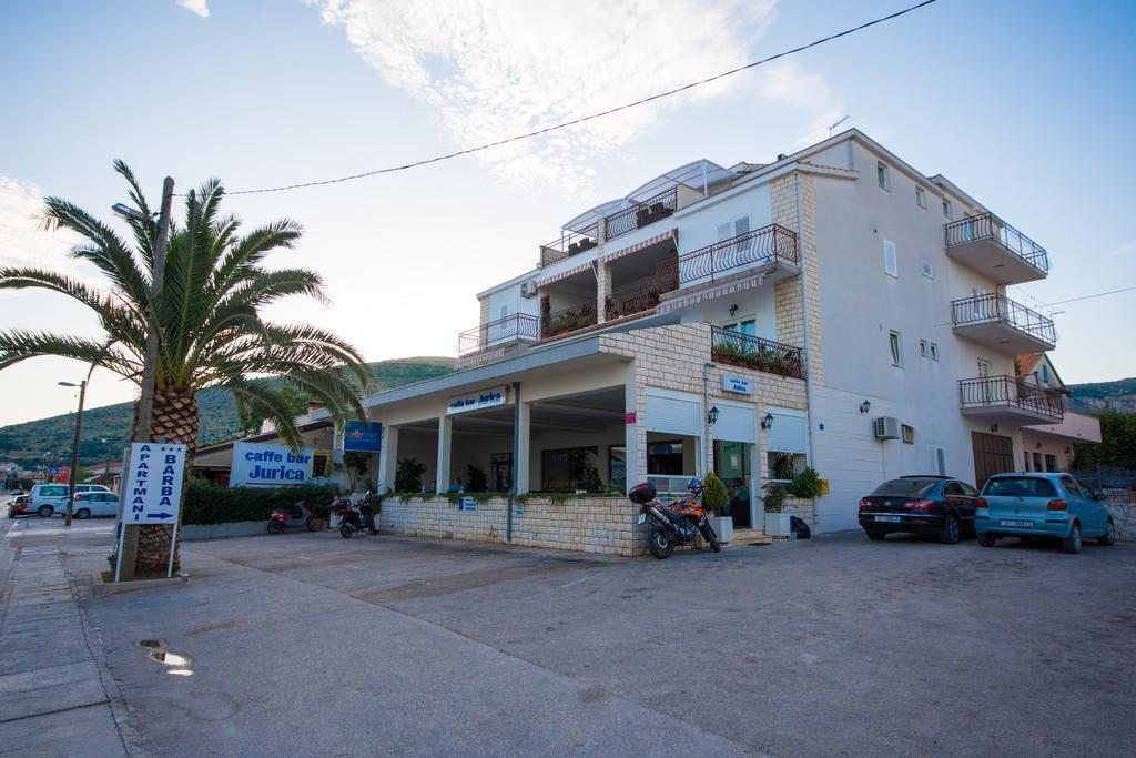 Apartments Barba Трогир Екстериор снимка