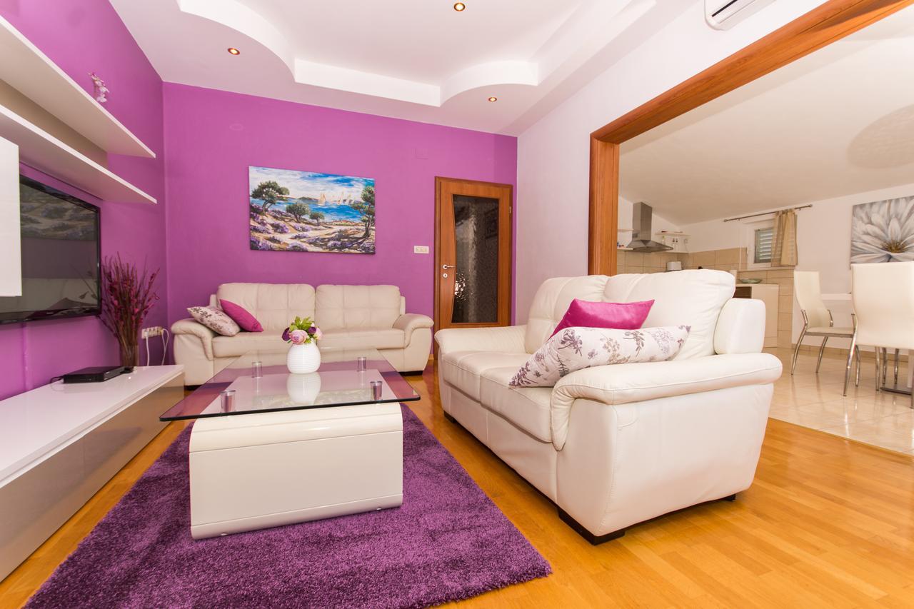 Apartments Barba Трогир Екстериор снимка